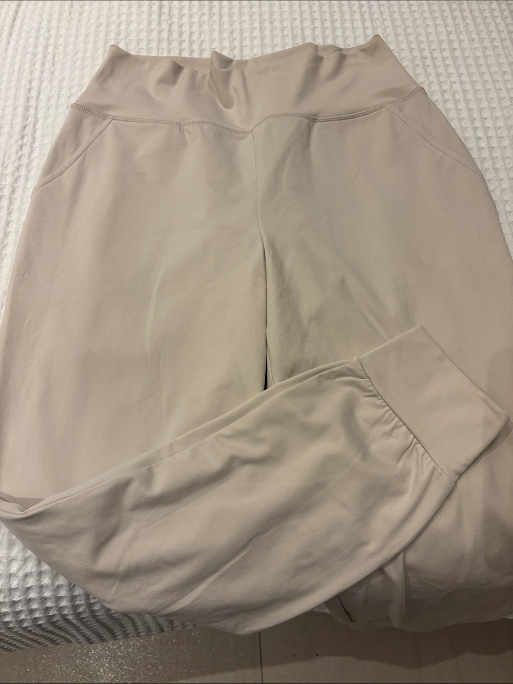 Sincerly Jules Beige High-Waist Pull-On Joggers